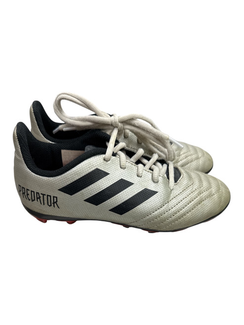 Vist Large View of Product Image Which is Soccer shoes