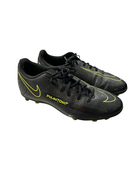 Vist Large View of Product Image Which is Used Nike PHANTOM CLEATS 4.5 Soccer Cleats Black And Neon Green Junior 04.5