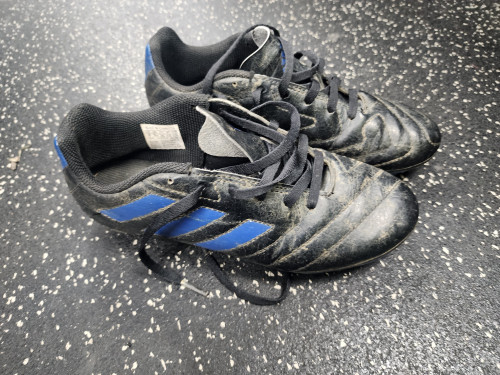 Vist Large View of Product Image Which is Used Adidas Soccer Cleats Black Junior 04