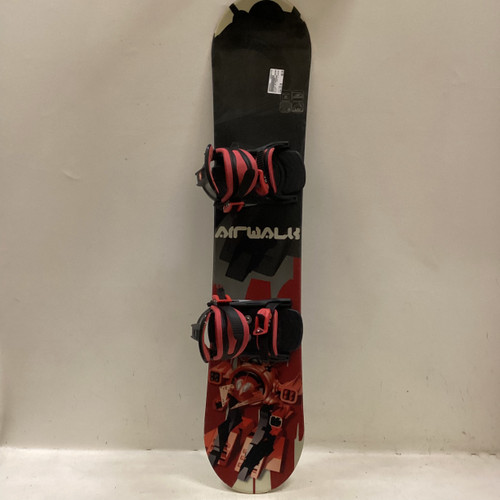 Vist Large View of Product Image Which is Used Airwalk JR SNOWBOARD Boys Board/Binding Black 114 cm