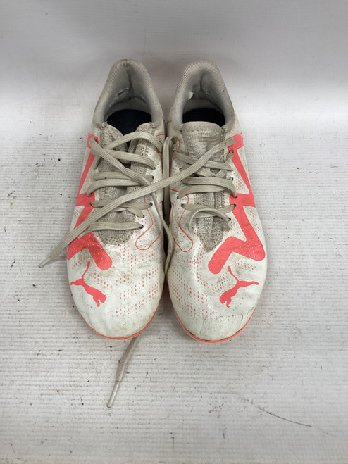 Vist Large View of Product Image Which is Used Puma Soccer Cleats White Junior 04.5