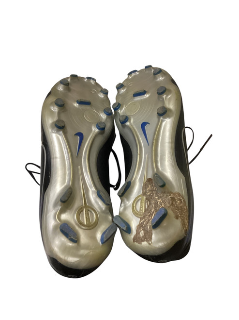 Vist Large View of Product Image Which is Used Nike Soccer Cleats Black Youth 07.5