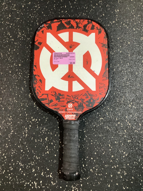 Vist Large View of Product Image Which is Used Wilson ONIX Pickleball Racquet Red