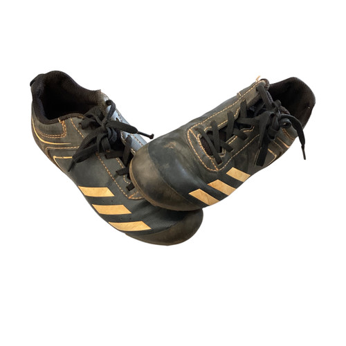 Vist Large View of Product Image Which is Used Adidas ADIDAS BB CLEATS BB/SB Cleats Black Junior 01