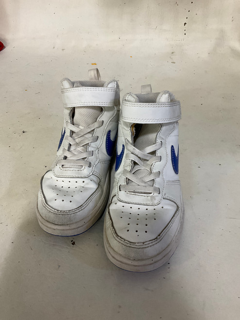 Vist Large View of Product Image Which is Used Nike Basketball Shoes Y White Youth 12.0