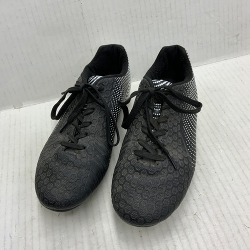 Vist Large View of Product Image Which is Used Vizari Soccer Cleats Black Junior 05.5
