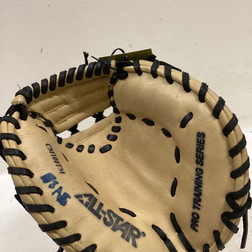 Vist Large View of Product Image Which is Used All-Star CM100TM PRO TRAINING SERIES CATCHERS MIT BB/SB Training Aid