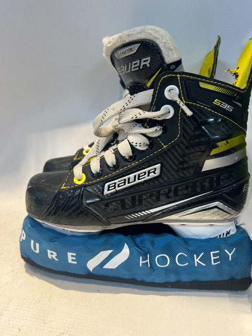 Vist Large View of Product Image Which is Used Bauer SUPEREME S35 Junior Hockey Skate Junior 01.5