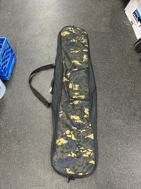 Used Burton Travel Snowboard Bag None 11774-S000083024 Vist Large View of Product Image Which is Used Burton Travel Snowboard Bag None