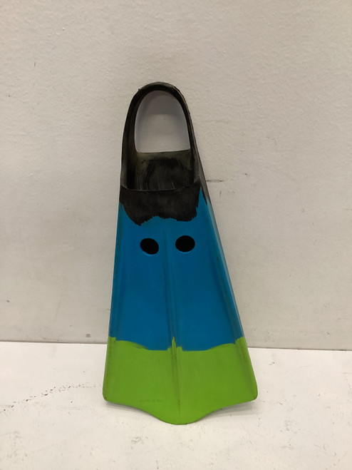 Vist Large View of Product Image Which is Used Voit Underwater Fin Green SM