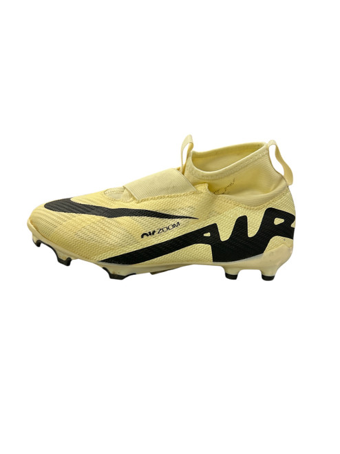 Vist Large View of Product Image Which is Used Nike Soccer Cleats Tan Junior 04