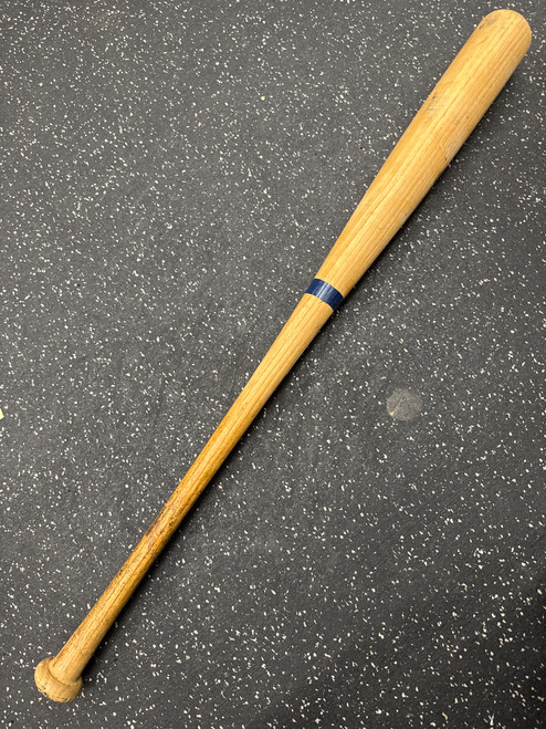 Vist Large View of Product Image Which is Used Rawlings BIG STICK BB/SB Wood Bat 34"