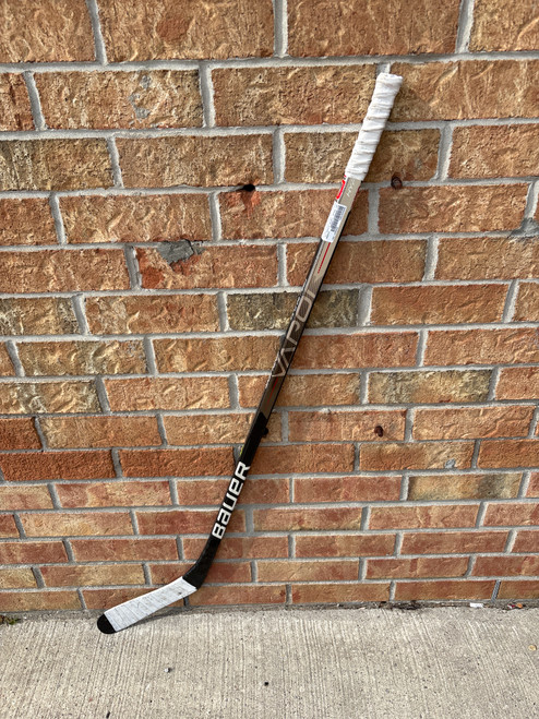 Vist Large View of Product Image Which is Used Bauer VAPOR HYPERLITE Youth One Pce Right Grip 20 Flex