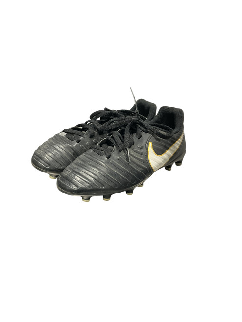 Vist Large View of Product Image Which is Used Nike Soccer Cleats Black Junior 02