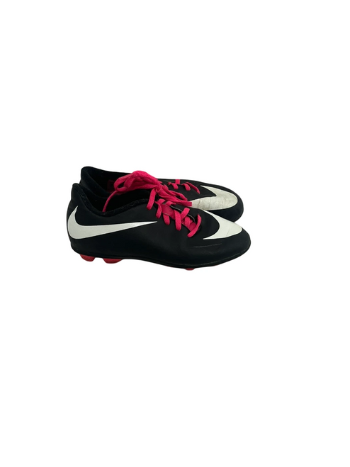 Vist Large View of Product Image Which is Used Nike Yth 13 Soccer Cleats