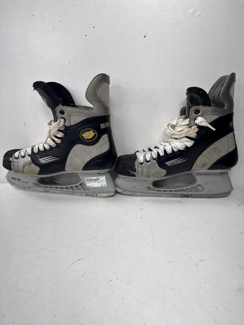 Vist Large View of Product Image Which is Used Bauer VAPOR 3 Senior Hockey Skate Senior 11