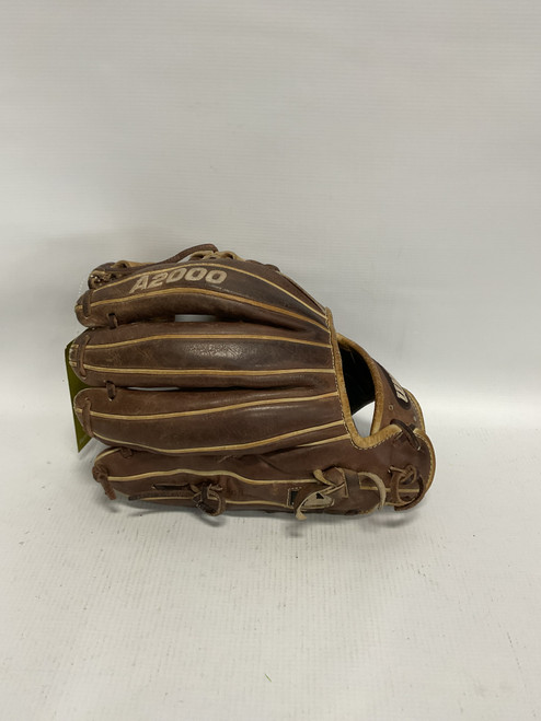 Vist Large View of Product Image Which is Used Wilson A2000 BB/SB Glove RH Throw Brown 11 3/4"