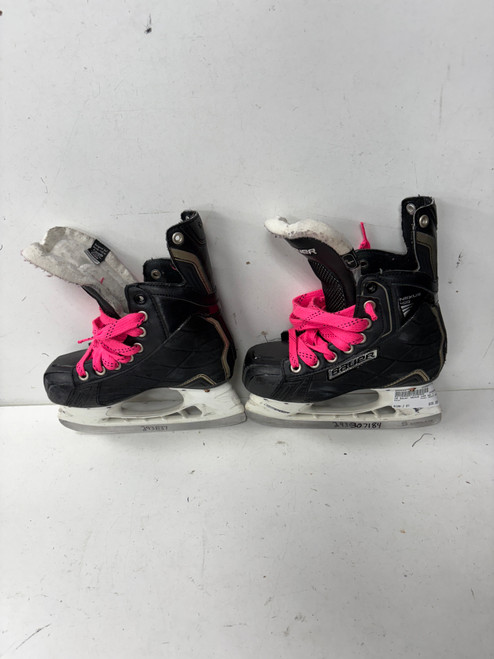 Vist Large View of Product Image Which is Used Bauer NEXUS 400 Junior Hockey Skate Junior 01