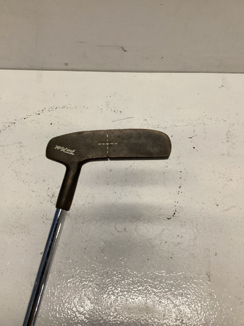 Vist Large View of Product Image Which is Used Tour Model JA Mens Putter RH