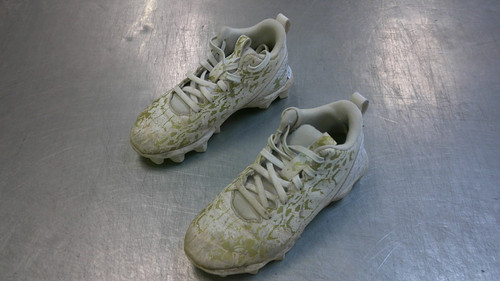 Vist Large View of Product Image Which is Used Under Armour CLEATS BB/SB Cleats White Junior 02.5