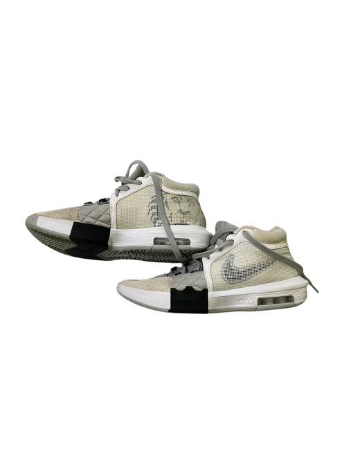 Used Nike Basketball Shoes M White Senior 8.5 11484-S000288989 Vist Large View of Product Image Which is Used Nike Basketball Shoes M White Senior 8.5
