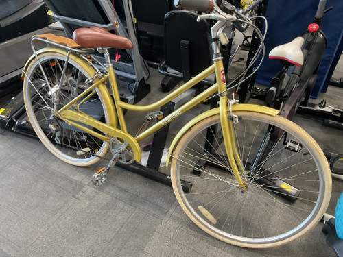 Vist Large View of Product Image Which is Used Fuji CAMBRIDGE Cruiser Bike Womens Gold 17-18" - MD  Frame