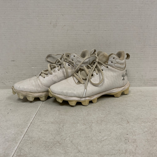 Vist Large View of Product Image Which is Used Under Armour Jr FB Cleats White Junior 03.5