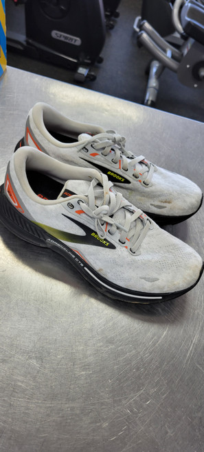 Vist Large View of Product Image Which is Used Brooks Running/X-Train Shoes M