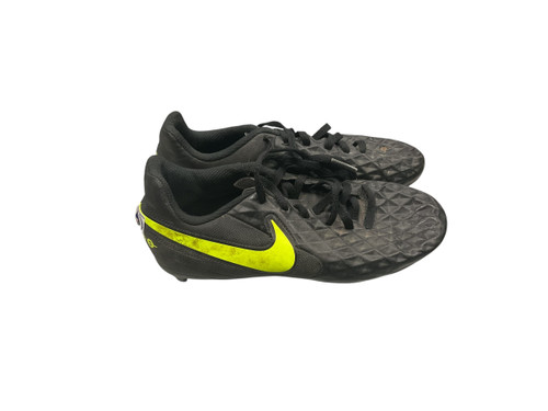 Vist Large View of Product Image Which is Used Nike AT5881-070 Soccer Cleats Black Junior 03