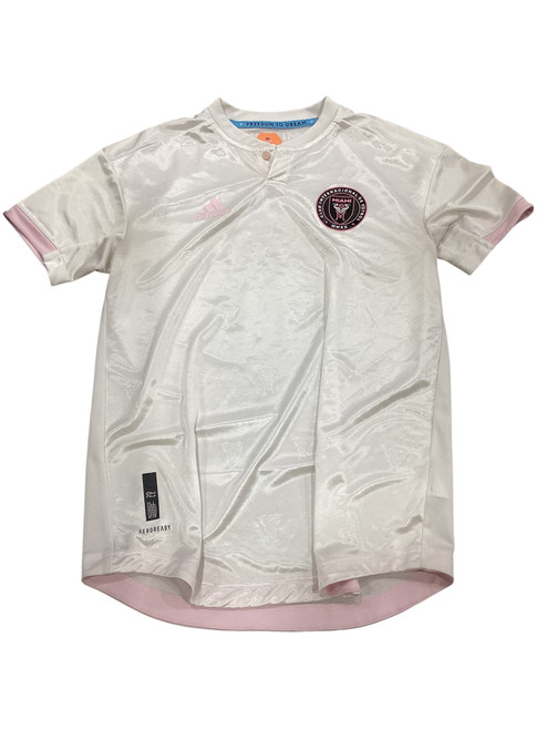 Used Adidas S.S. Spirit Wear M White MD 11884-S000052681 Vist Large View of Product Image Which is Used Adidas S.S. Spirit Wear M White MD