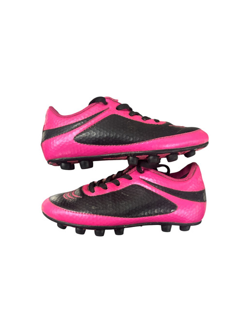Vist Large View of Product Image Which is Used Vizari Soccer Cleats Pink Youth 09.0