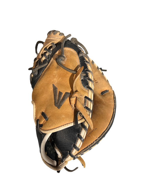 Vist Large View of Product Image Which is Used Easton PARAGON BB/SB Catchers RH Throw Tan 31"