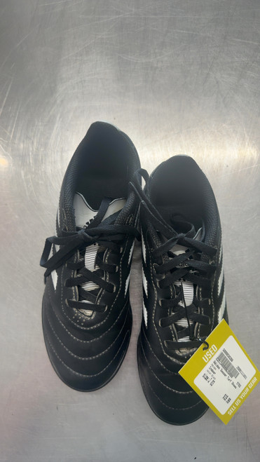 Vist Large View of Product Image Which is Used Adidas Soccer Turf Shoes Black Junior 03