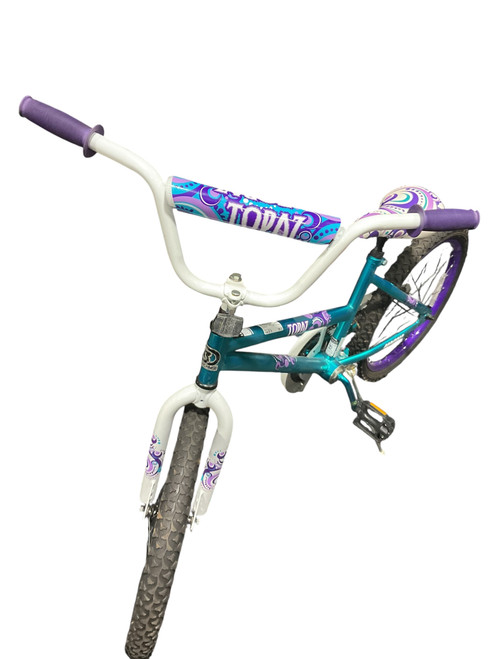 Vist Large View of Product Image Which is Used Dynacraft TOPAZ BIKE Comfort Bike Girls Purple 20"