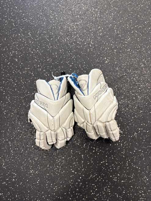 Vist Large View of Product Image Which is Used Maverik ZOOM Lacrosse Gloves Mens White 10"