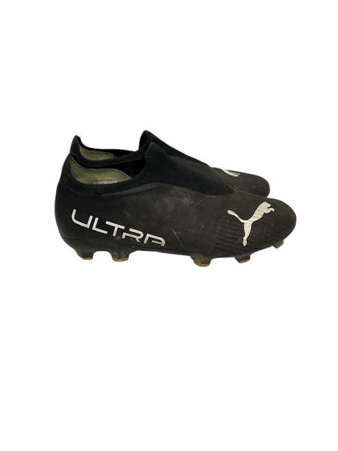 Vist Large View of Product Image Which is Used Puma ULTRA Soccer Cleats Black Junior 04