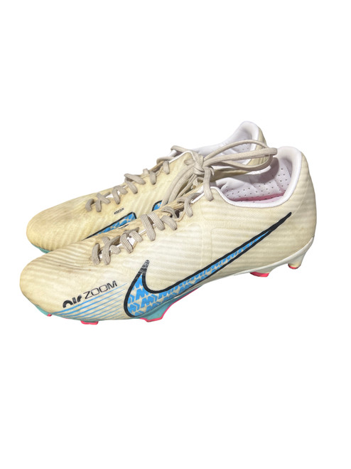 Vist Large View of Product Image Which is Used Nike Soccer Cleats White Senior 5.5