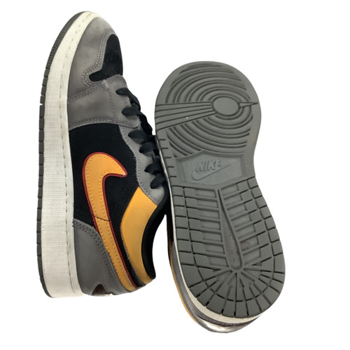 Vist Large View of Product Image Which is Used Jordan Basketball Shoes Y Grey Youth 06.0
