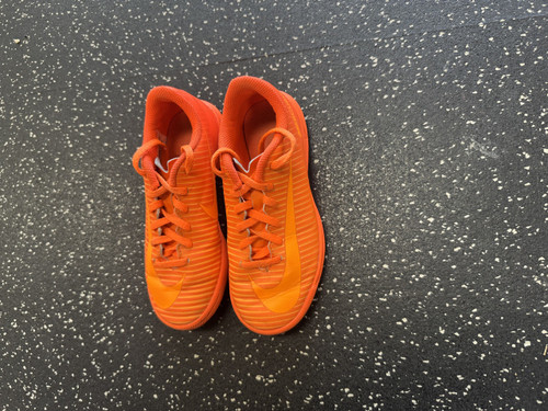 Vist Large View of Product Image Which is Used Nike Soccer Indoor Shoes Orange Junior 01
