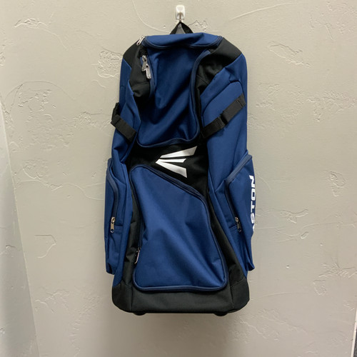 Vist Large View of Product Image Which is New TRAVELER STAND UP WHL NAVY