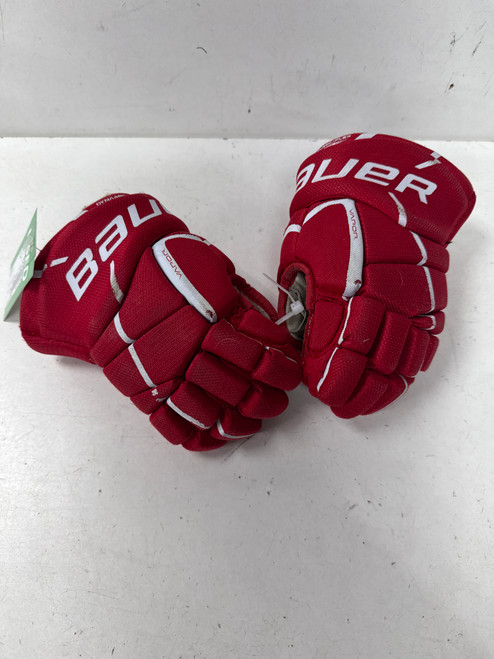 Vist Large View of Product Image Which is Used Bauer VAPOR X20 Youth Gloves Red 9"