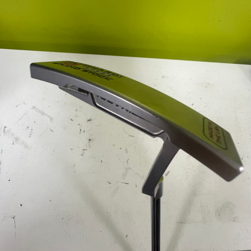 Used Bettinardi STUDIO STOCK 18 Mens Putter RH 11307-S000259521 Vist Large View of Product Image Which is Used Bettinardi STUDIO STOCK 18 Mens Putter RH