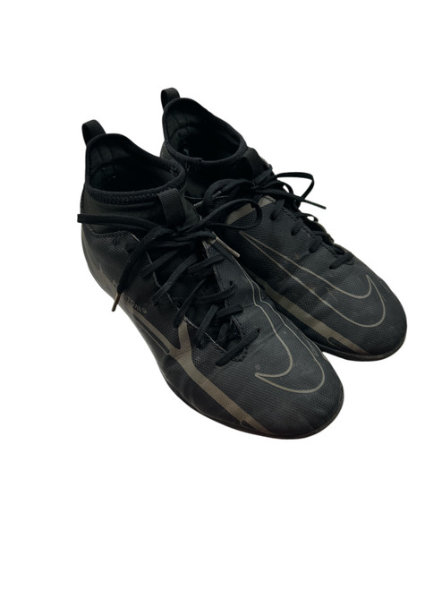 Vist Large View of Product Image Which is Used Nike Soccer Cleats Black Junior 03.5