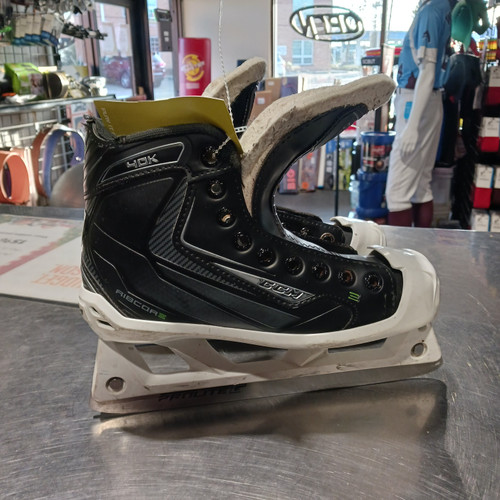 Vist Large View of Product Image Which is Used CCM RIBCOR 40K Junior Goalie Skate Junior 01.5