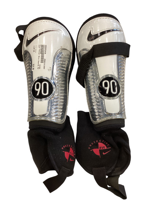 Vist Large View of Product Image Which is Used Nike Soccer Shin Guards Adult White LG
