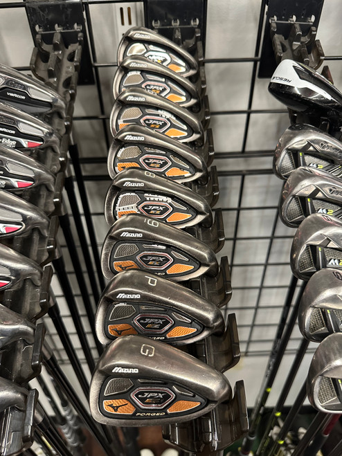 Vist Large View of Product Image Which is Used Mizuno JPX EZ FORGED Mens Iron Set RH 4I-GW/AW