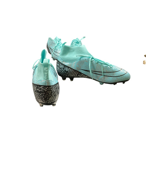 Vist Large View of Product Image Which is Used Soccer Cleats Black Youth 06.5