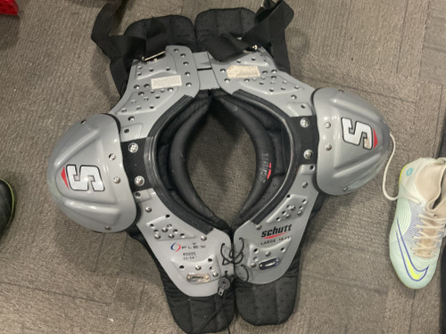 Vist Large View of Product Image Which is Used Schutt Y FLEX FB Shoulder Pads Grey LG