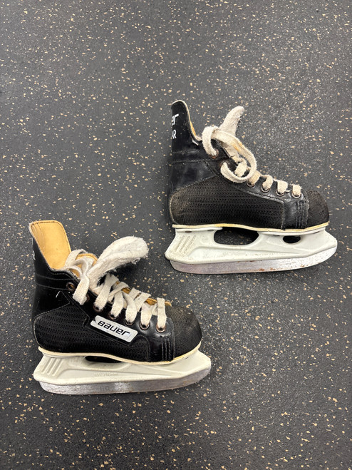 Vist Large View of Product Image Which is Used Bauer ALL STAR Youth Hockey Skate Youth 08.0