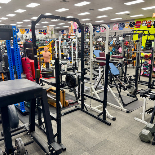 Vist Large View of Product Image Which is Used Cap FM-905H Half Rack